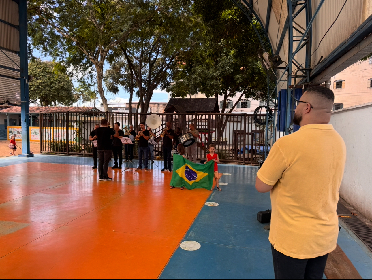 Escolas municipais de Ipatinga terão cerimônia cívica semanal obrigatória